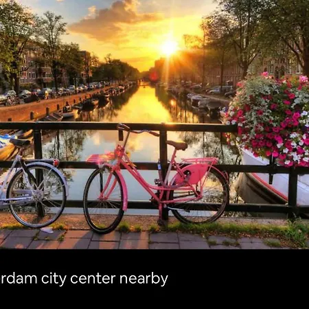 샬레 Romantic Tiny House With Private Jacuzzi And Garden Between Amsterdam Haarlem And Schiphol Airport