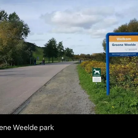 Cozy Tiny House With Jacuzzi , Garden And Free Parking Near Amsterdam Vijfhuizen