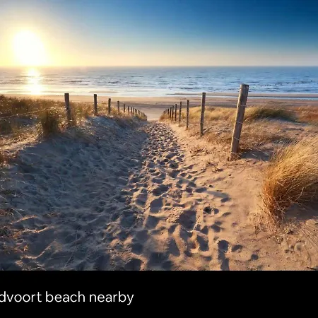 Cozy Tiny House With Jacuzzi , Garden And Free Parking Near Amsterdam *