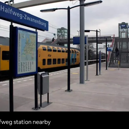 Horská chata Cozy Tiny House With Jacuzzi , Garden And Free Parking Near Amsterdam Vijfhuizen