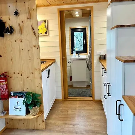 Cozy Tiny House With Jacuzzi , Garden And Free Parking Near Amsterdam